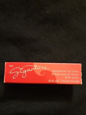 Signature NouriShine Lip Gloss — Red Gloss